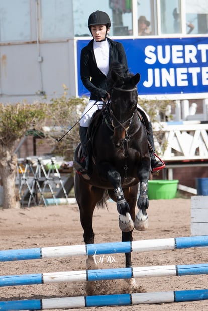 Emilia Fuentes | Concurso de salto Las Brisas