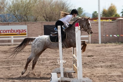 Ámbar Lozano | Concurso de salto Las Brisas