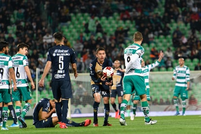 Julio Furch, Johan Vásquez | Santos vs Pumas J4 C2020 Liga MX