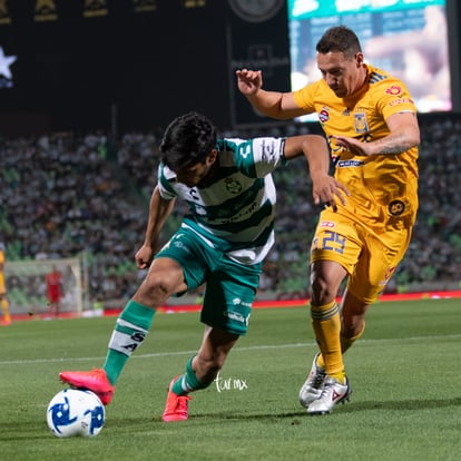 Eduardo Aguirre, Jesús Dueñas | Santos vs Tigres J6 C2020 Liga MX