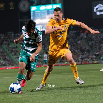 Eduardo Aguirre, Jesús Dueñas | Santos vs Tigres J6 C2020 Liga MX