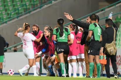Penal cobrado por Alexia Villanueva | Santos vs Atlético San Luis J14 A2021 Liga MX femenil