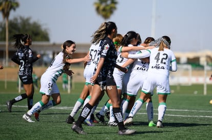 Festejo de gol de Britany Hernandez, Britany Hernández | Santos vs Necaxa J8 A2021 Liga MX