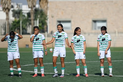 Maika Albéniz, Paulina Peña, Tania Baca, Layda Fernandez, Li | Santos vs Pachuca femenil sub 17 semifinales