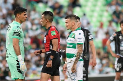 Brian Lozano, Oscar Ustari | Santos vs Pachuca J12 C2022 Liga MX