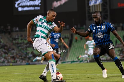 Harold Preciado, Kevin Balanta | Santos vs Queretaro J14 C2022 Liga MX