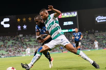 Harold Preciado, Kevin Balanta | Santos vs Queretaro J14 C2022 Liga MX