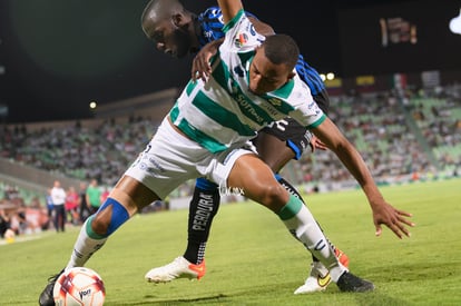 Harold Preciado, Kevin Balanta | Santos vs Queretaro J14 C2022 Liga MX