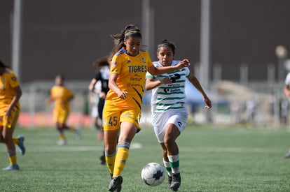 Paulina Peña, Ana Narro | Santos vs Tigres J16 C2022 Liga MX