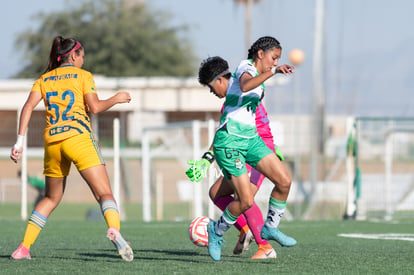 Ailin Serna, Daniela Sánchez, Alexa Gutiérrez | Santos Laguna vs Tigres femenil sub 18 J8