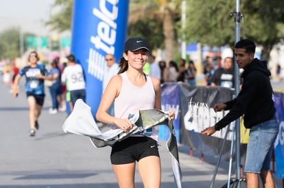 Fátima Alanís, campeona 10 millas | Carrera 5K y 10 millas Día del Padre