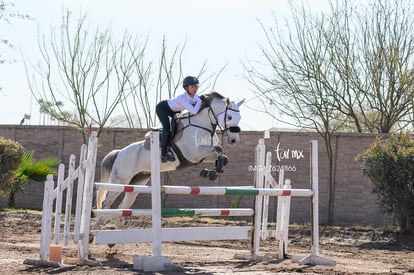 Ma. Teresa Anaya | Salto ecuestre Las Brisas