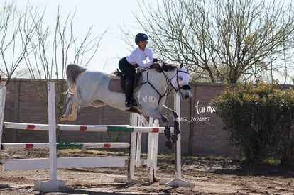 Ma. Teresa Anaya | Salto ecuestre Las Brisas