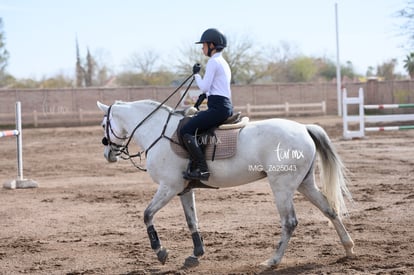 Ma. Teresa Anaya | Salto ecuestre Las Brisas