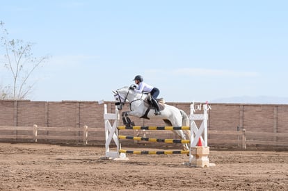 Ma. Teresa Anaya | Salto ecuestre Las Brisas