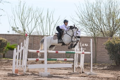 Ma. Teresa Anaya | Salto ecuestre Las Brisas