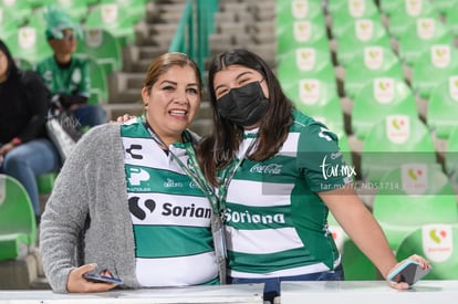 Afición en el Estadio Corona | Guerreros del Santos Laguna vs Tigres UANL J1 C2023 Liga MX