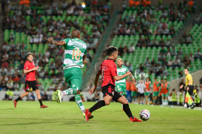 Lucas Rodríguez, Pedro Aquino | Santos Laguna vs Xolos de Tijuana