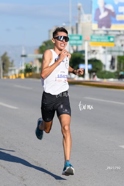 Jared Serrano Rivera, campeón 5K | Carrera Chilchota 5 y 10K 2024