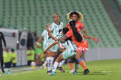 Kimberli Gómez, Olga Massombo | Santos Laguna vs Mazatlán FC femenil