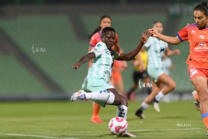 Gabriela Álvarez, Sandra Nabweteme | Santos Laguna vs Mazatlán FC femenil