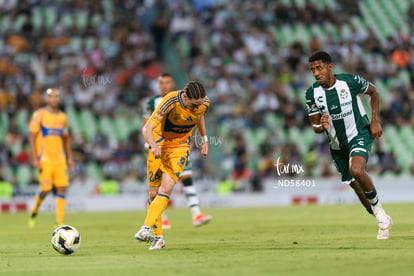 Marcelo Flores, Antony Lozano | Santos Laguna vs Tigres UANL J4