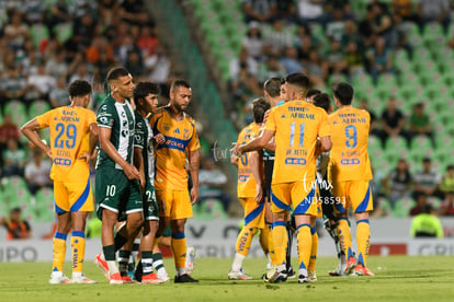  | Santos Laguna vs Tigres UANL J4