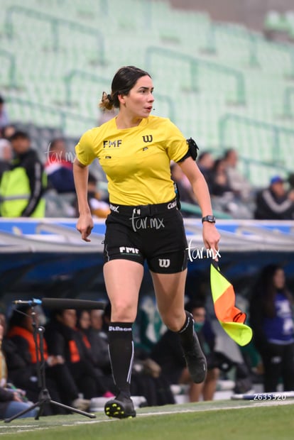 Melanie Villavicencio, árbitro | Santos Laguna vs Chivas Guadalajara femenil