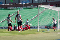 Segundo gol Adrían Lozano