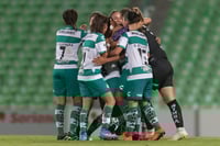 Celebración de gol de Arlett Tovar 4