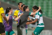 Celebración de gol de Arlett Tovar 4