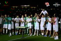 Pastel décimo aniversario del Estadio Corona