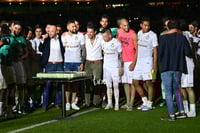 Pastel décimo aniversario del Estadio Corona
