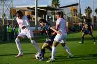 Brenda López, Estela Gómez, Dania Padilla