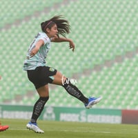 Del gol de Yashira, Yashira Barrientos