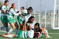 Celebran gol de Celeste, Frida Cussin, Audrey Vélez, Paola V