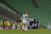 Alexxandra Ramírez, María López