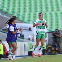 Celebración de gol, Lia Romero