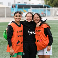 Alexia Valenzuela, Audrey Vélez, Melany Cazares