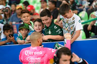 Afición en el Estadio Corona