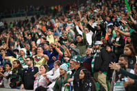 Afición en el Estadio Corona