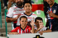 Afición en el Estadio Corona