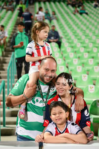 Afición en el Estadio Corona