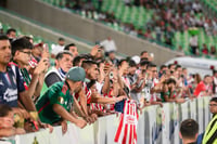 Afición en el Estadio Corona