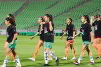 María Yokoyama, Katia Estrada