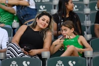 Afición en el Estadio Corona