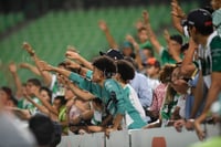 Afición en el Estadio Corona