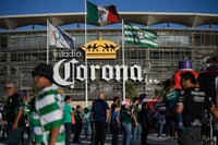 Afición en el Estadio Corona