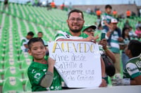 Afición en el Estadio Corona