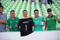 Afició´n en el Estadio Corona